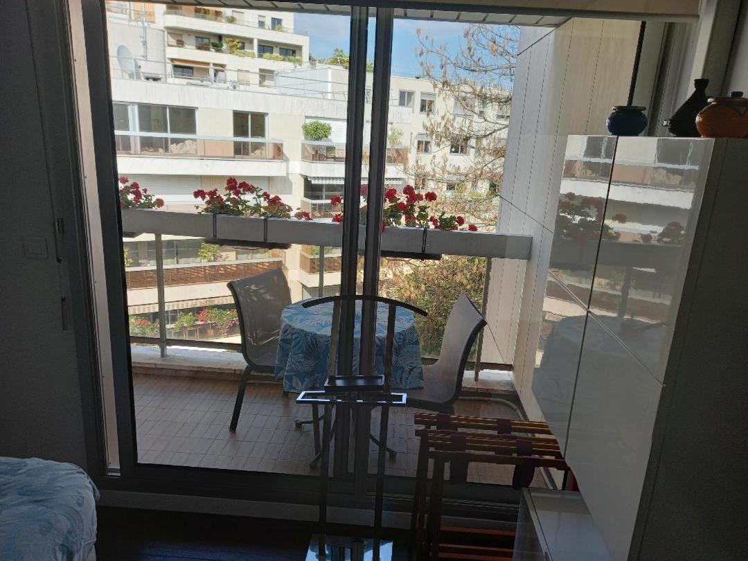 Parisian Sparkle Retreat Neuilly-sur-Seine Dış mekan fotoğraf